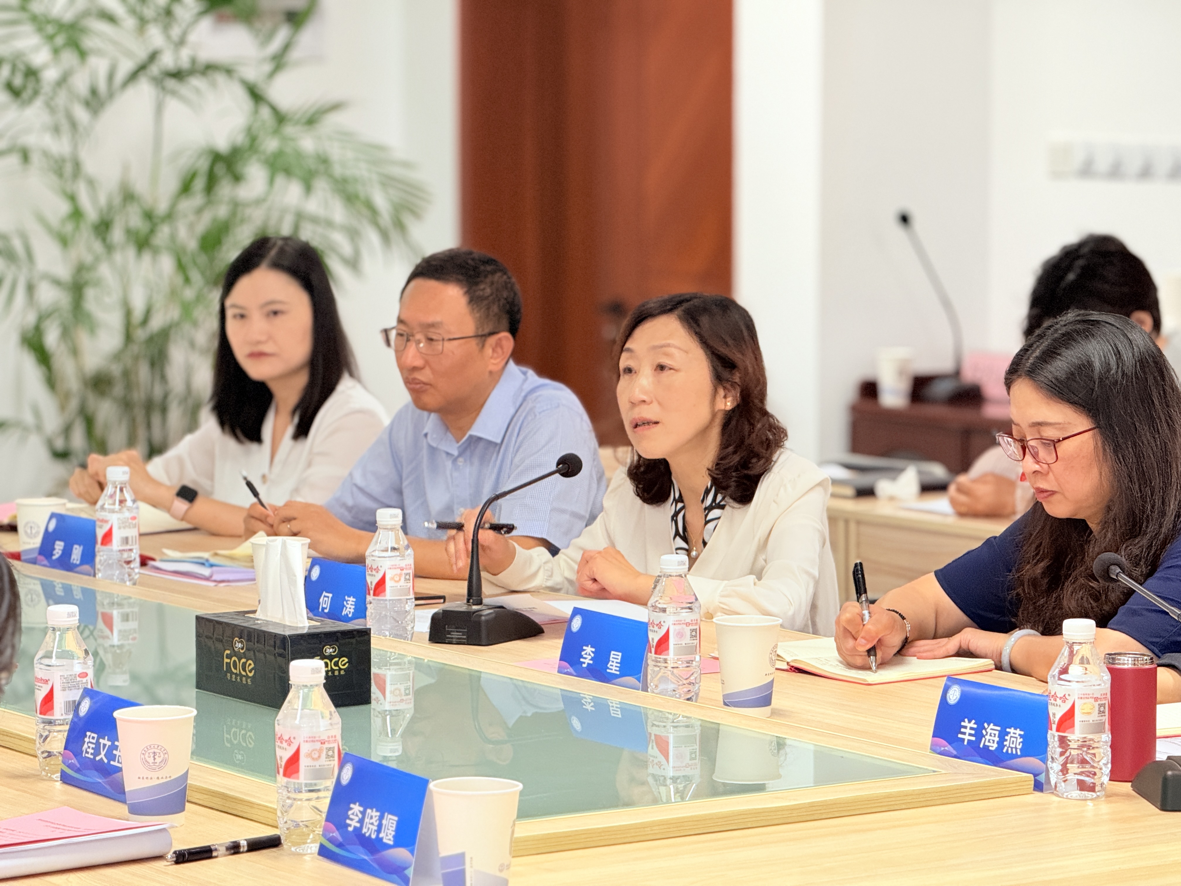 5.何涛校长讲话.jpg 5.何涛校长讲话.jpg