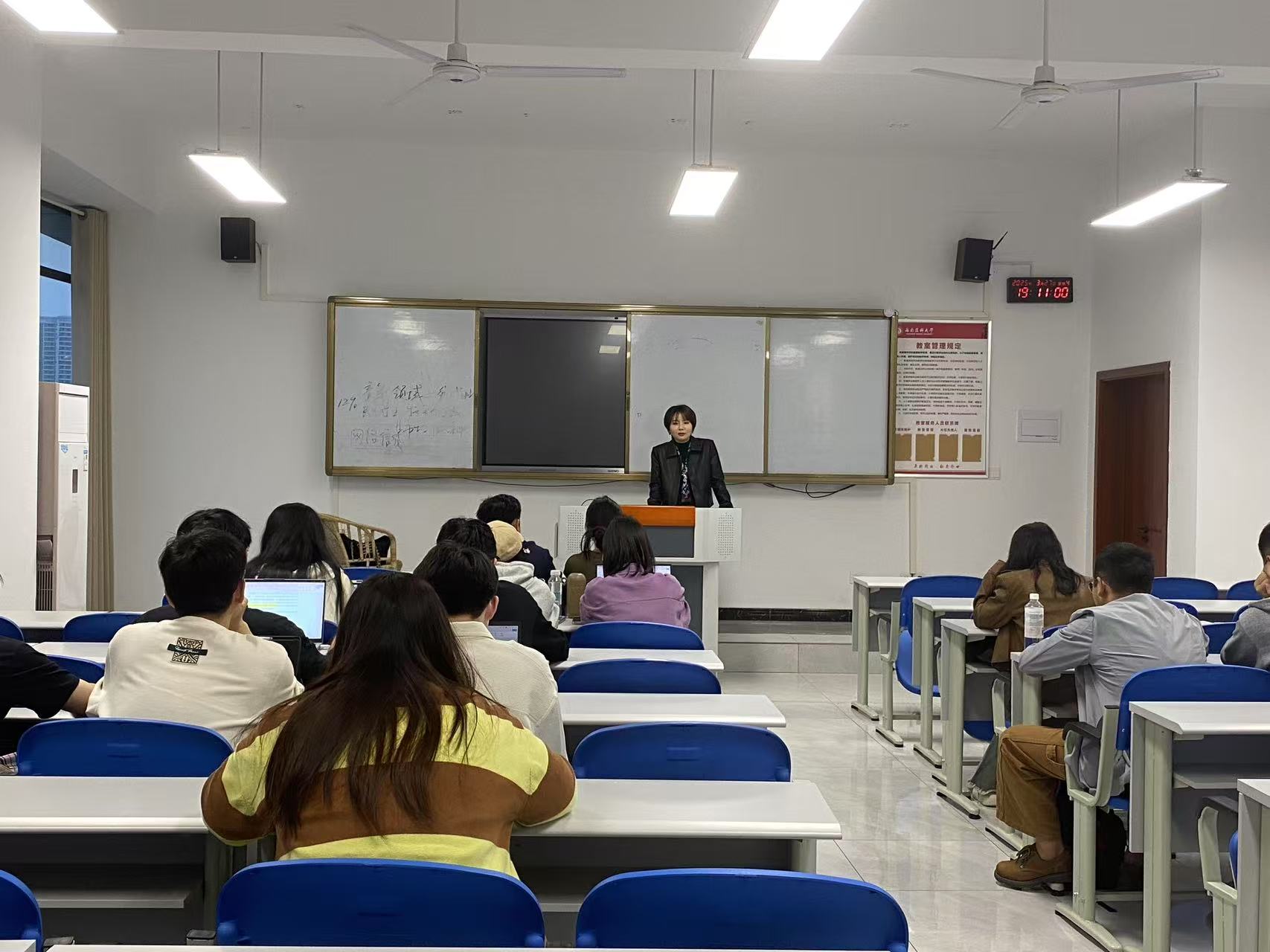 51bfe36fba0a1698b8460f7648d89c07.jpg 51bfe36fba0a1698b8460f7648d89c07.jpg