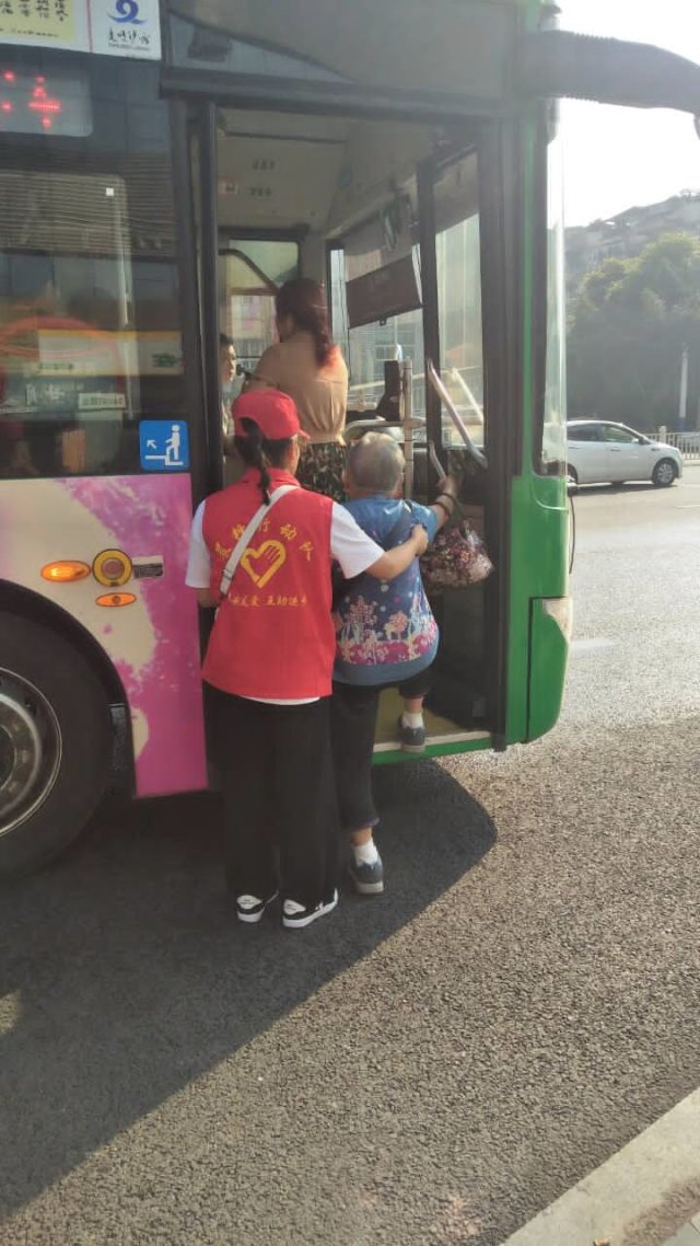 BEB7D18B8474212FBDB9B8C1C50_92E40683_1F505.jpeg BEB7D18B8474212FBDB9B8C1C50_92E40683_1F505.jpeg