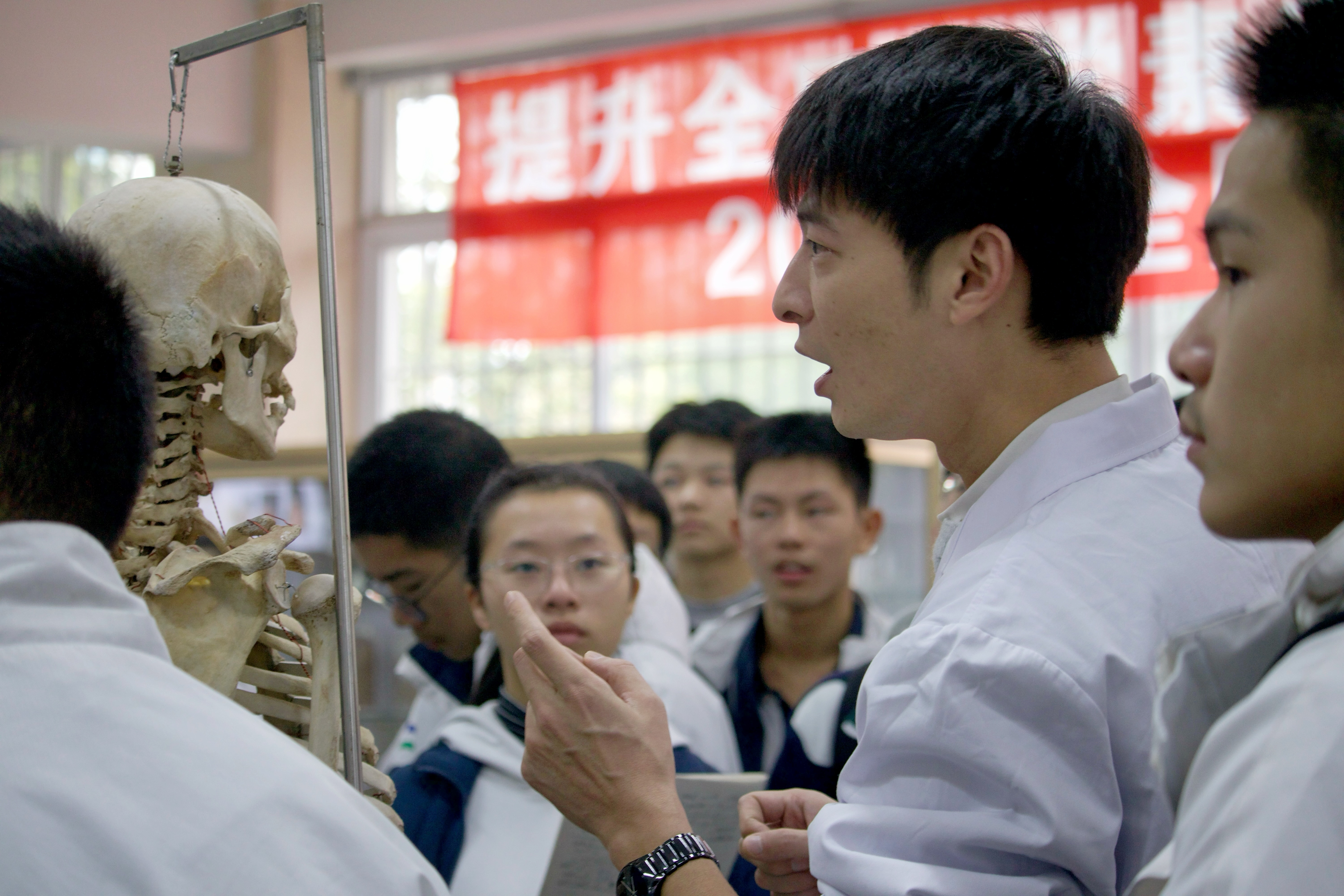 参观人体科学馆.JPG 参观人体科学馆.JPG