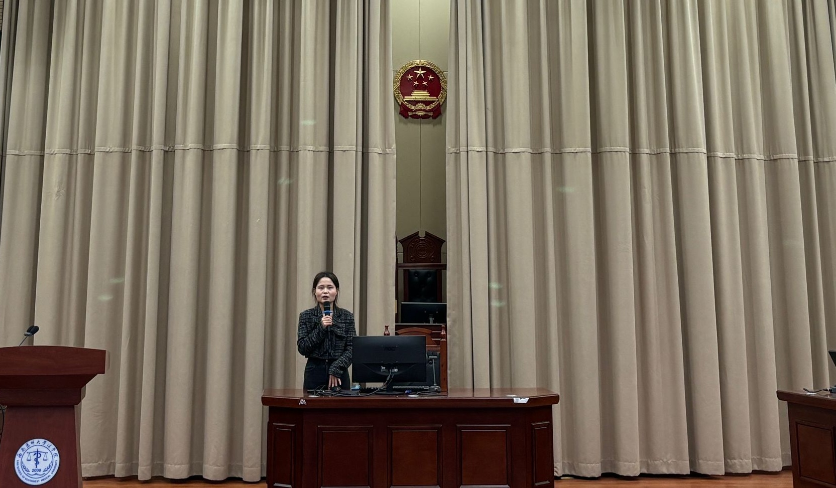 法学院举办“守护人际泡泡,享受成长之旅”主题心理讲座3.jpg 法学院举办“守护人际泡泡,享受成长之旅”主题心理讲座3.jpg